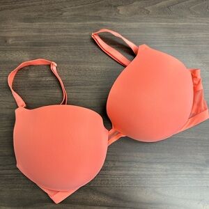 Victoria's Secret Coral uplift plunge 36DD. Never worn.